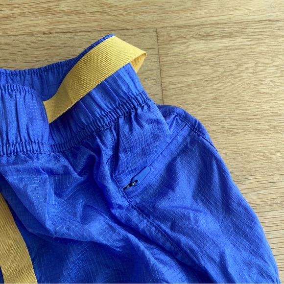 nike running shorts - Picture 5 of 7